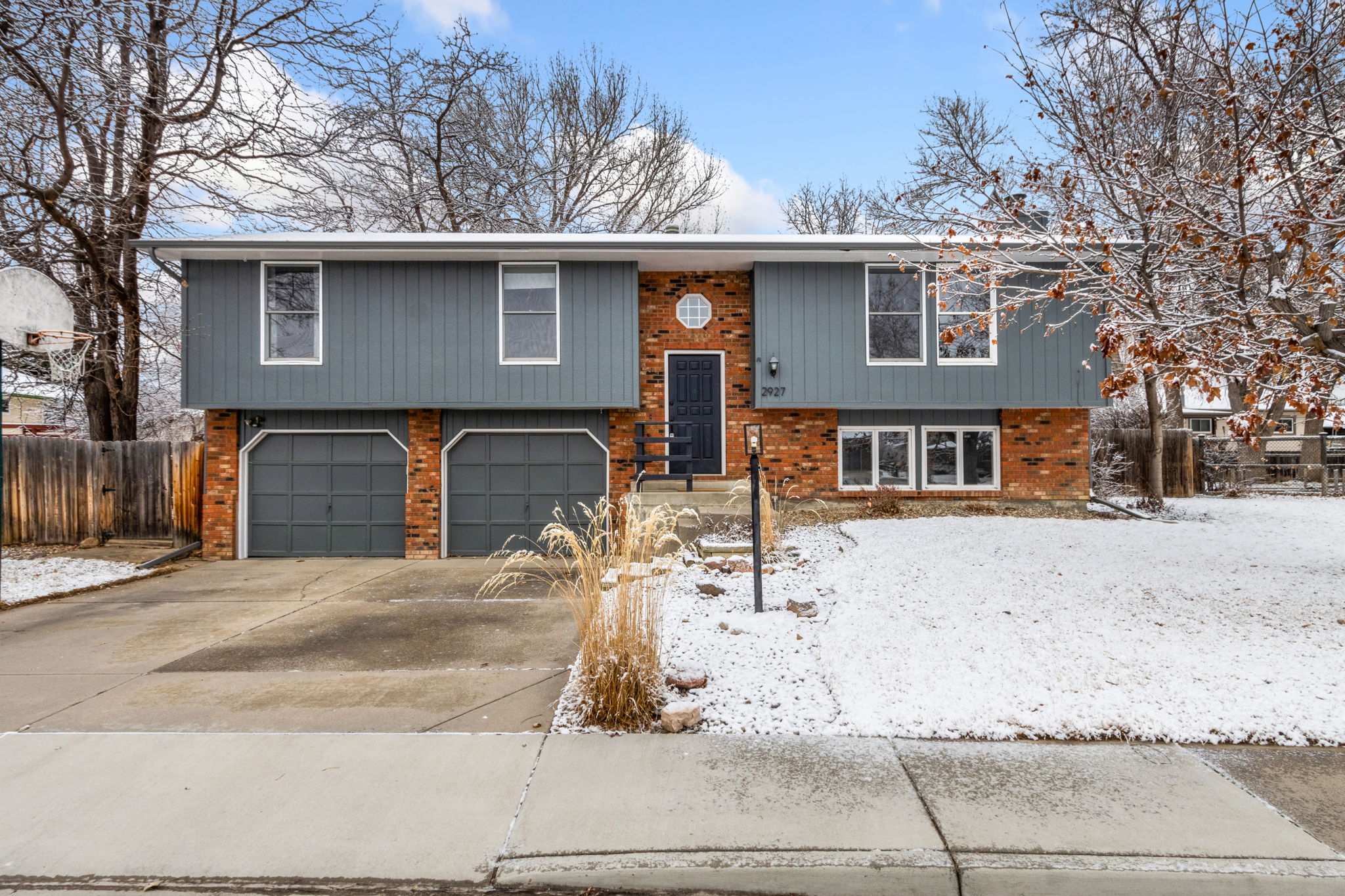 2927 White Oak Court