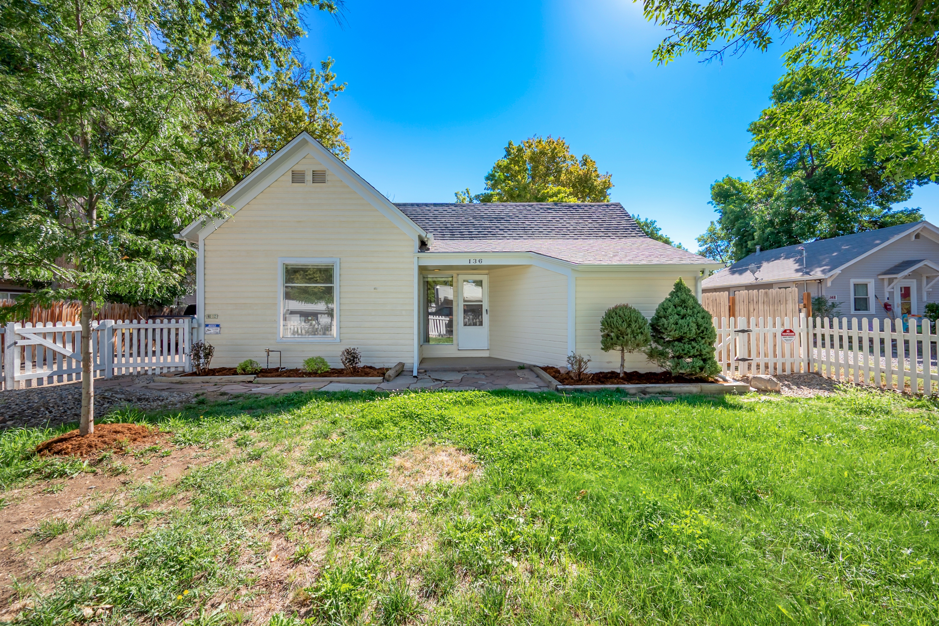 136 South Lincoln Avenue